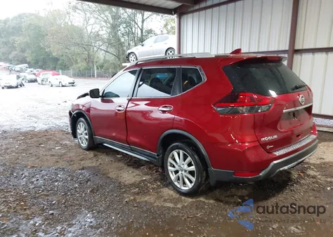 2018 Nissan Rogue Sv z USA, uszkodzony, nr VIN 5N1AT2MT2JC829627